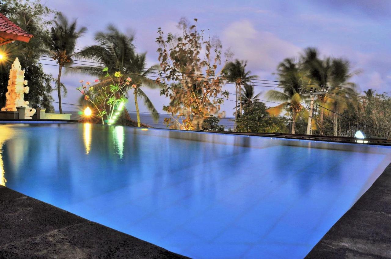 Surya Chandra Beach Bungalow Batununggul Exterior foto
