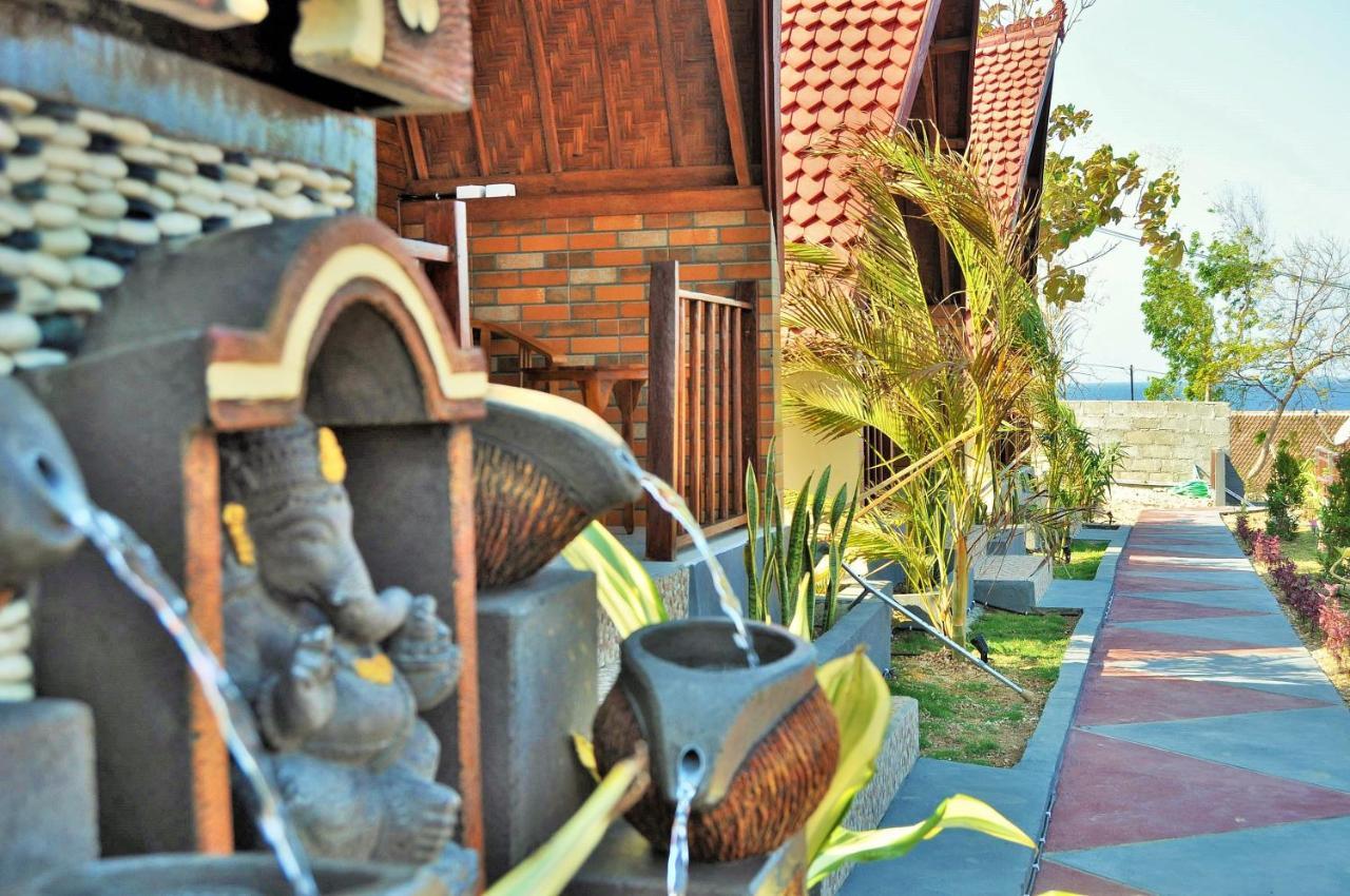 Surya Chandra Beach Bungalow Batununggul Exterior foto
